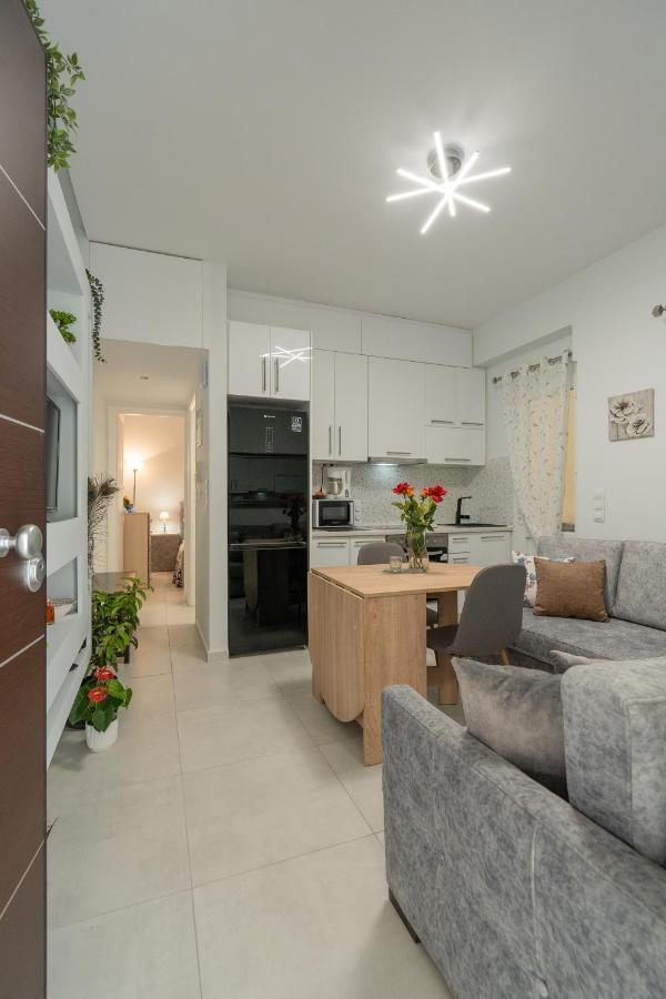 Comfy Apt Next To Metro Athen Eksteriør billede