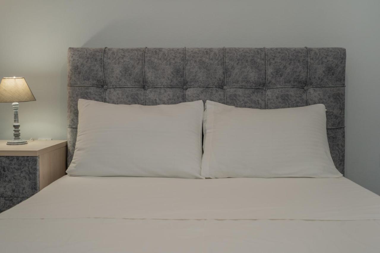 Comfy Apt Next To Metro Athen Eksteriør billede
